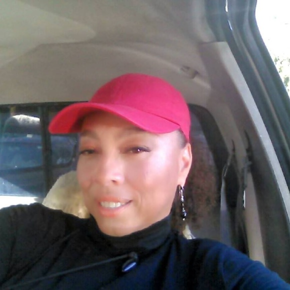 Meet your Posher, Kimlyn - Picture 2 of 2